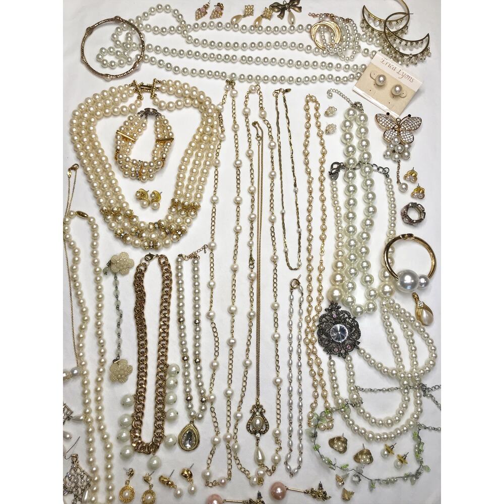 VTG Estate Huge 2.06lb Faux Glass Pearl Earring Necklace Bracelet Bundle Lot